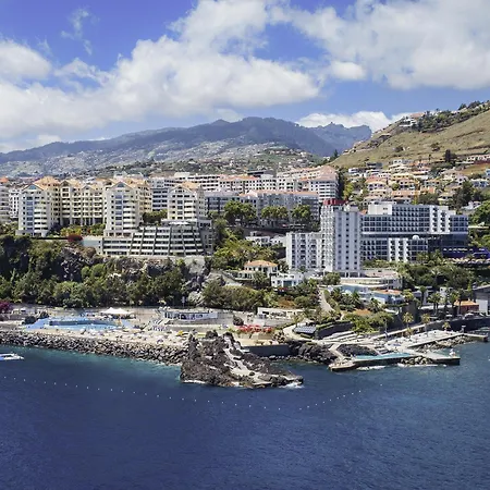 Do Mar E Lua * Funchal (Madeira)